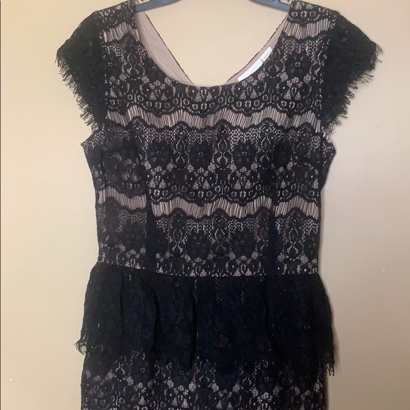 NWT {Anthro} Maeve Elsa Peplum Lace Dress, Sz S - Picture 3 of 4